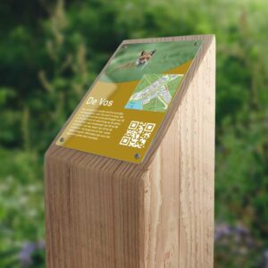 Informatiebordje Qr Code Met Houten Paal
