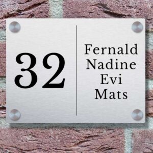 Modern Huisnummerbordje Met Namen Personaliseren