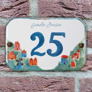 Keramiek Naambordje Voordeur Met Huisjes Met Eigen Nummer