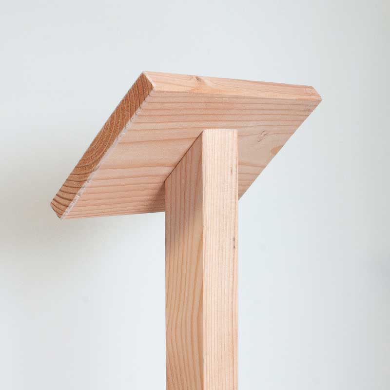 Houten Grondpaal Voor Informatiebord Achterzijde